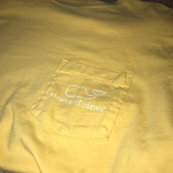 Vineyard Vines Tops - YELLOW VINEYARD VINES LOG SLEEVE T!!